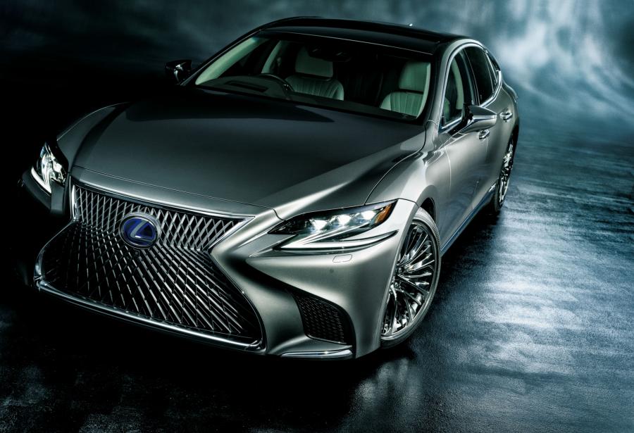  Lexus LS500h 2017 года  (JP) (фото 10 из 35)